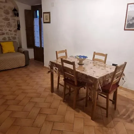 Casa Alessandro アパート *