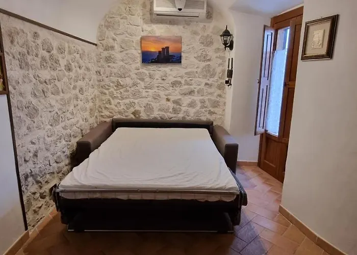 Casa Alessandro アパート Pacentro