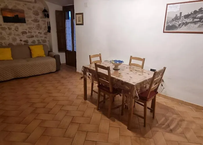 Casa Alessandro Apartment *